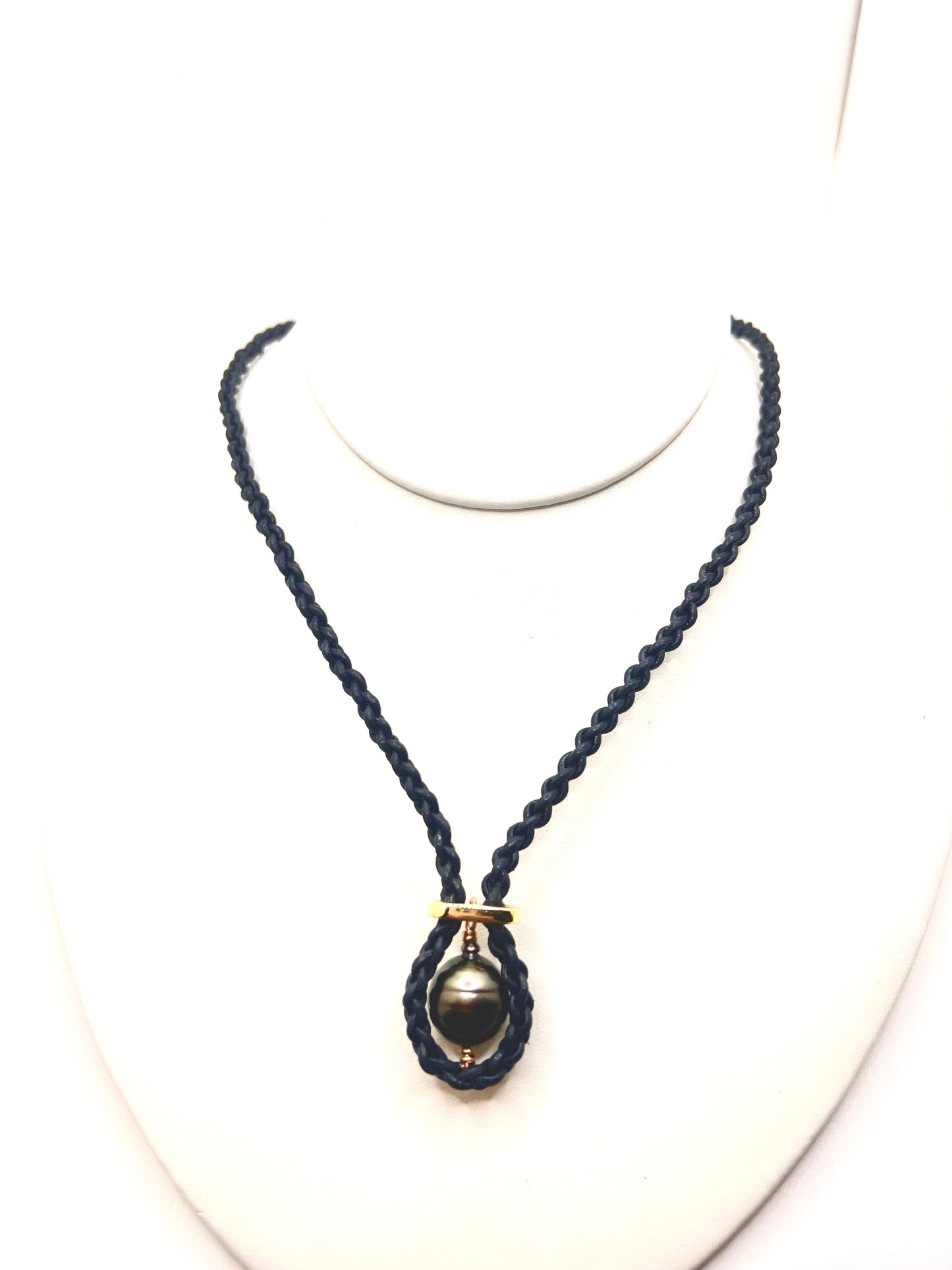 #75 Solo Lariat - dark navy leather