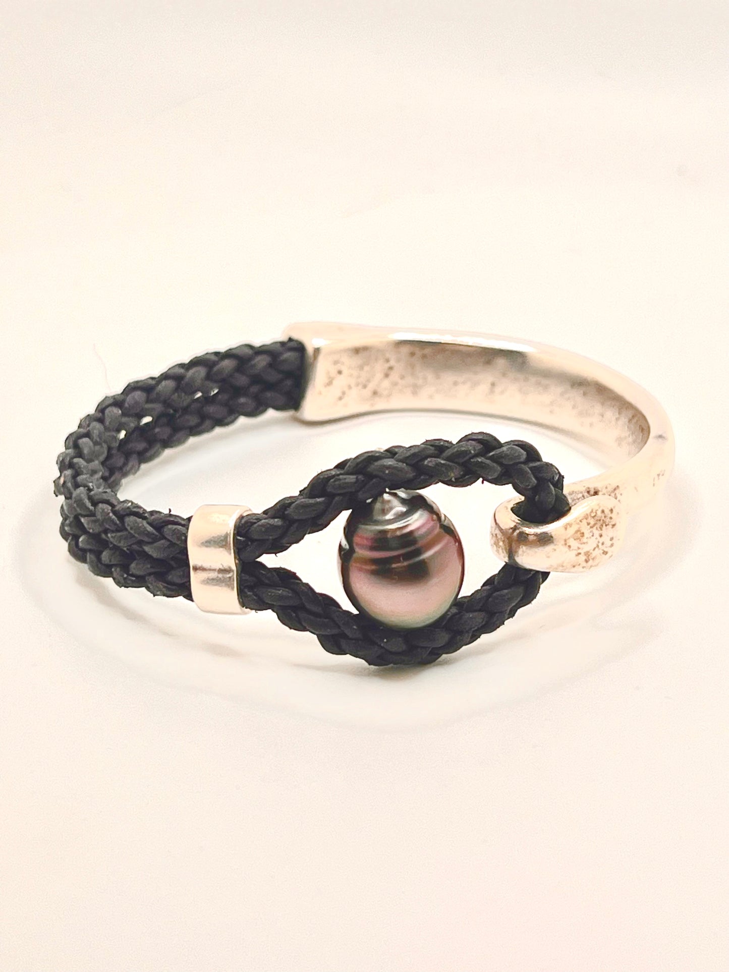 #74 Hook Bracelet - Black