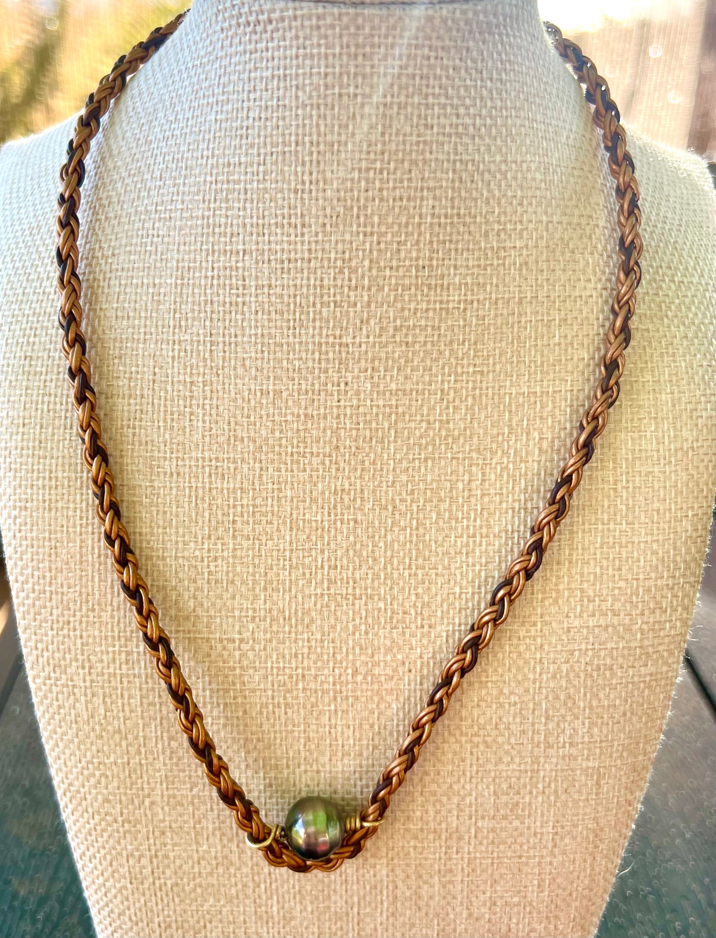 Solo Tahitian Pearls