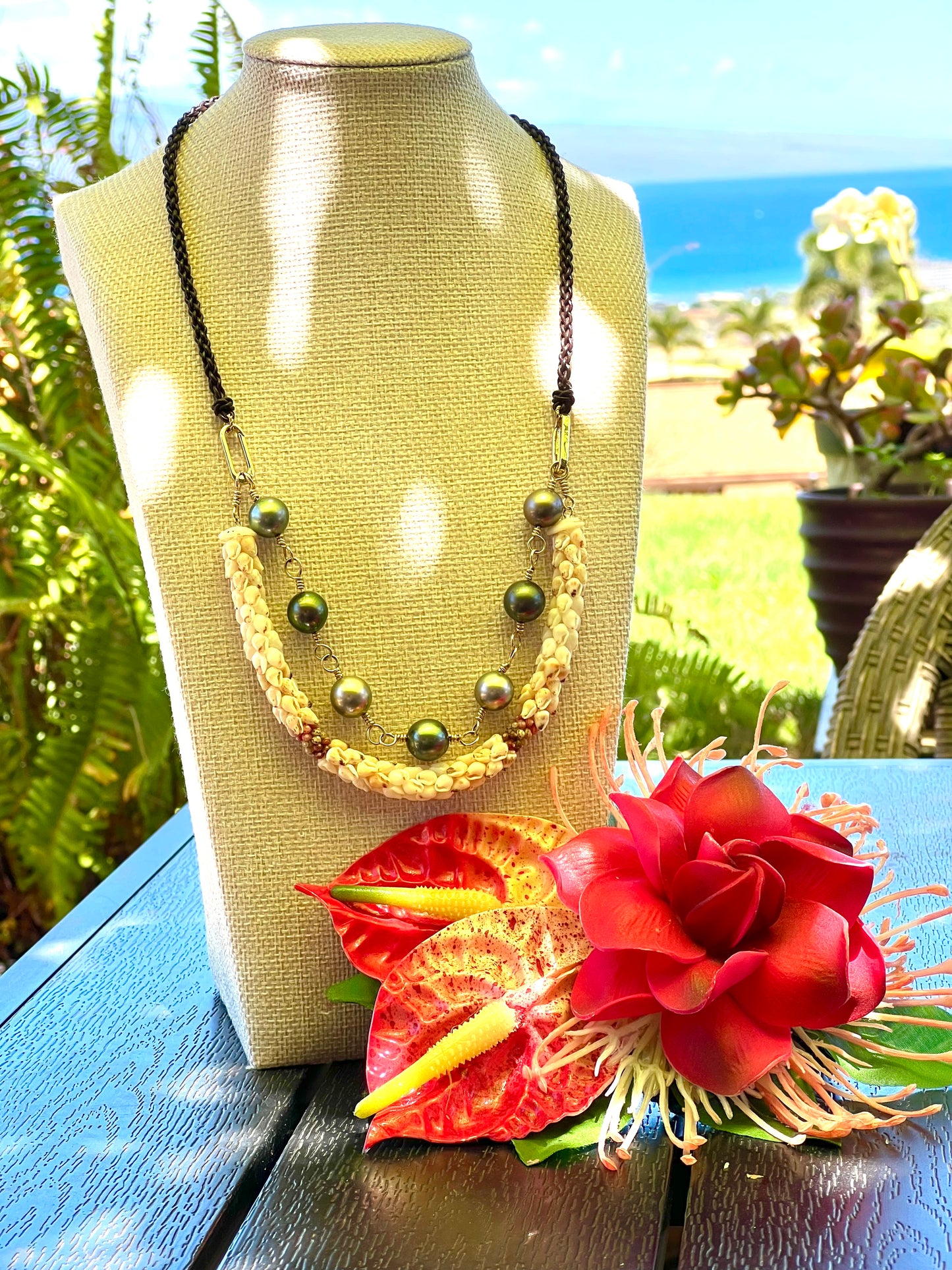 Tahitian Pearls with Niihau Shell accent