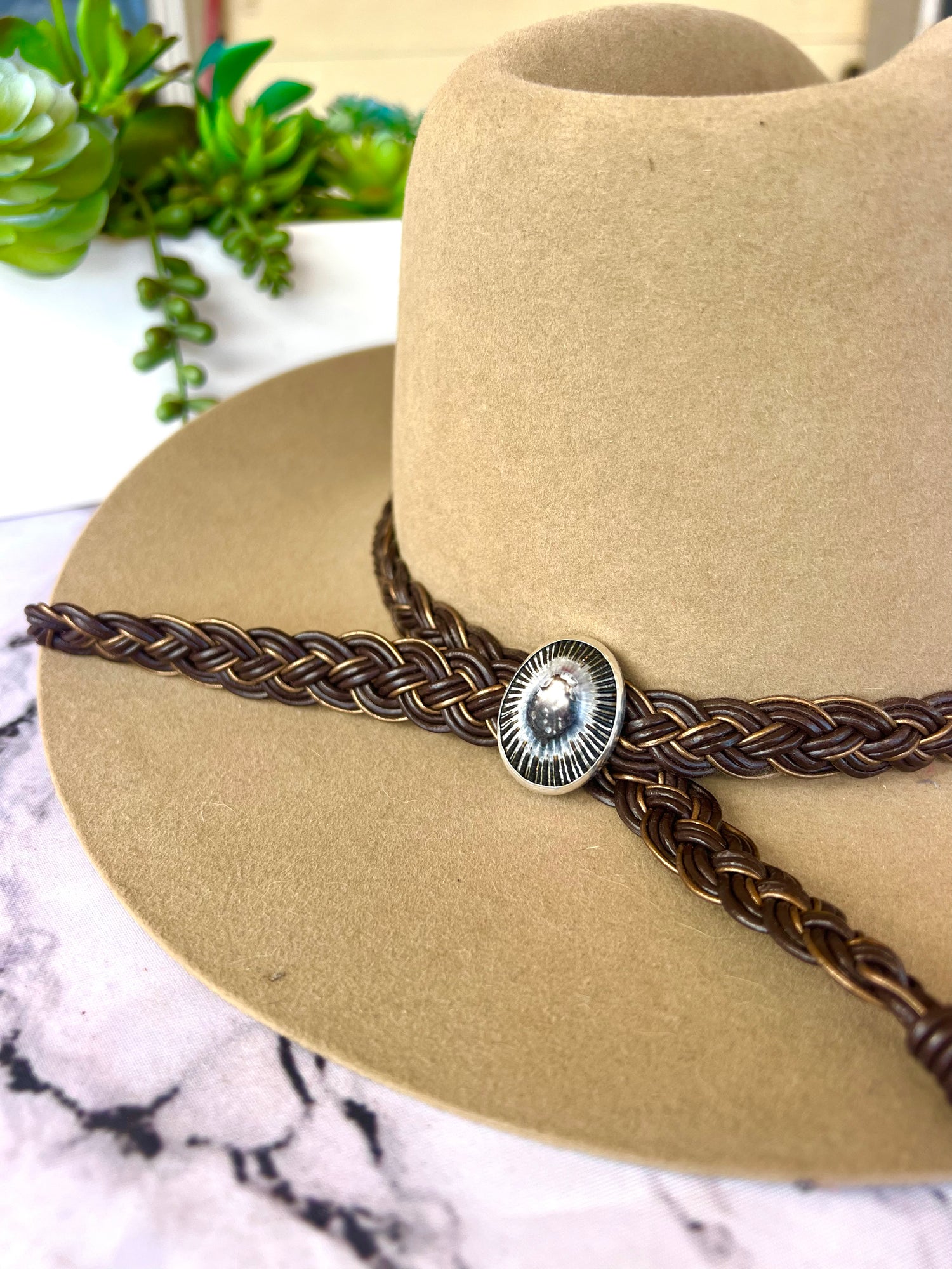 Hat accessories