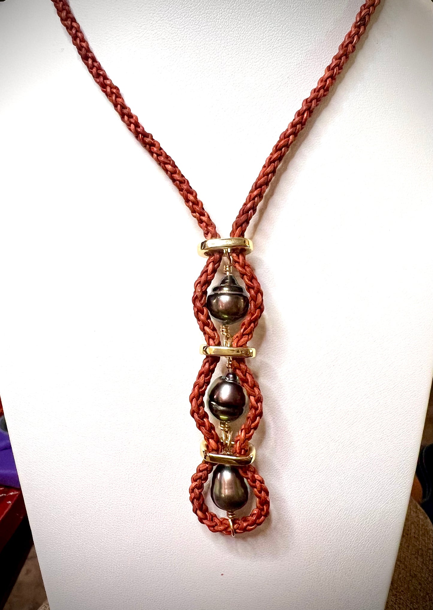 #33 Drop Lariat Trio - Chestnut