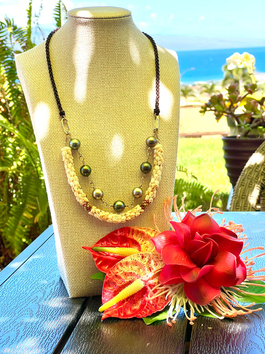 Tahitian Pearls with Niihau Shell accent