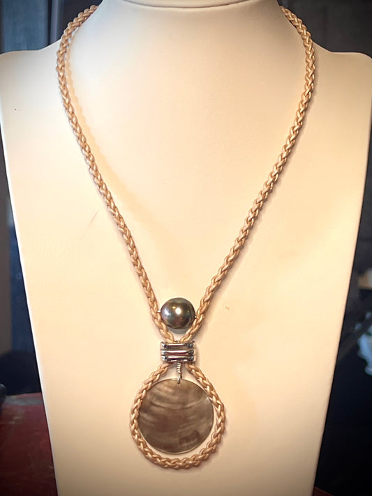 #34 Lariat Pendant - mother of pearl with pearl